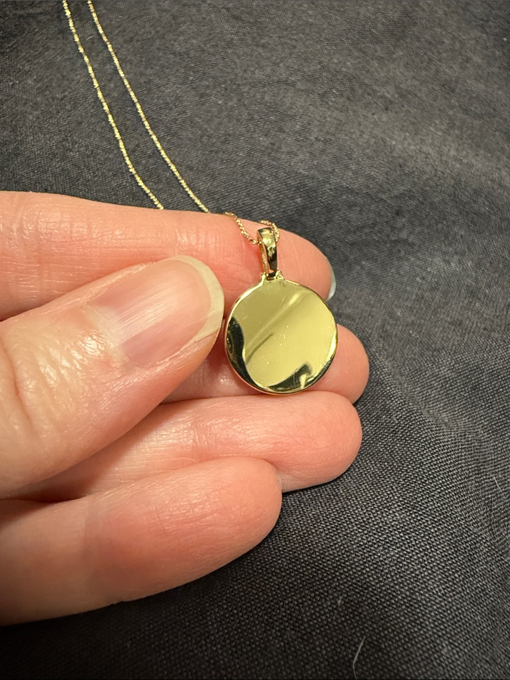 Awe Inspired - Mini Artemis Pendant and delicate chain - Picture 4 of 4